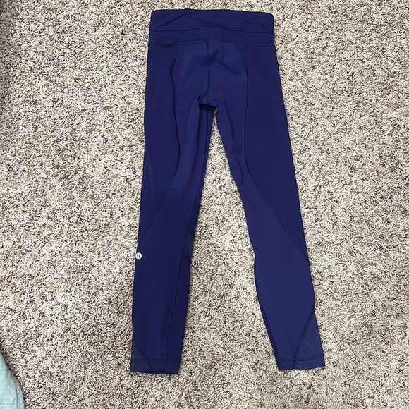 Lululemon leggings - size 2 - Picture 2 of 2